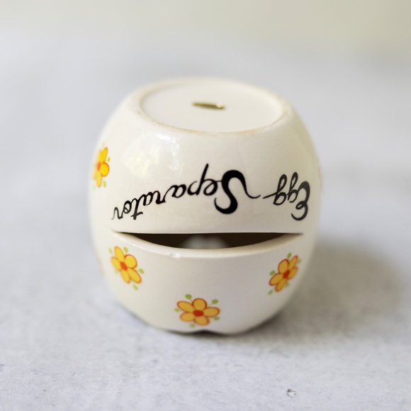 Vintage Lugene's Ceramic Egg Separator Cream with Flowers Pattern made in Japan - Picture 6 of 8